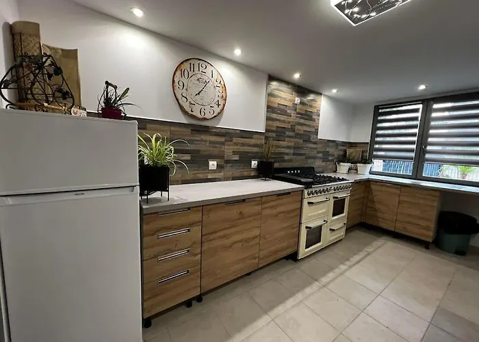 A La Ferme Avec Jacuzzi Et Piscine Chauffee Saint-Felix-de-Tournegat