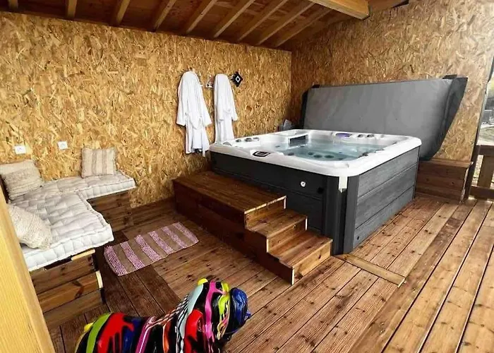 A La Ferme Avec Jacuzzi Et Piscine Chauffee Saint-Felix-de-Tournegat